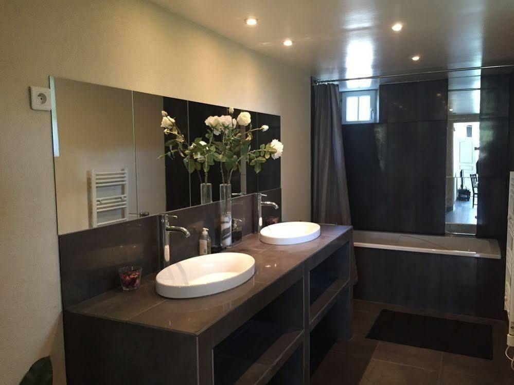 Domaine Du Moulin De Champie - Versailles - Gites & Suites Feucherolles Esterno foto