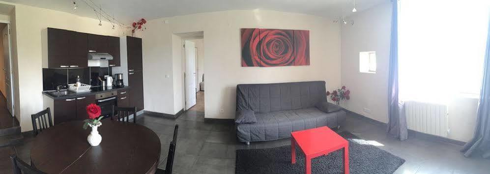 Domaine Du Moulin De Champie - Versailles - Gites & Suites Feucherolles Esterno foto