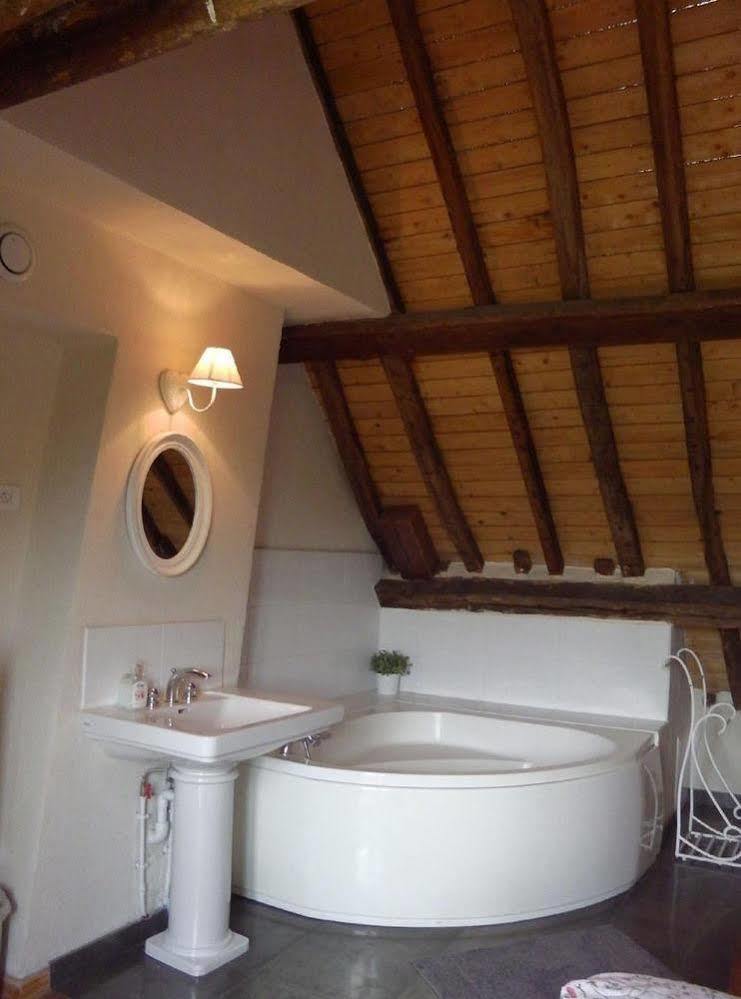 Domaine Du Moulin De Champie - Versailles - Gites & Suites Feucherolles Esterno foto