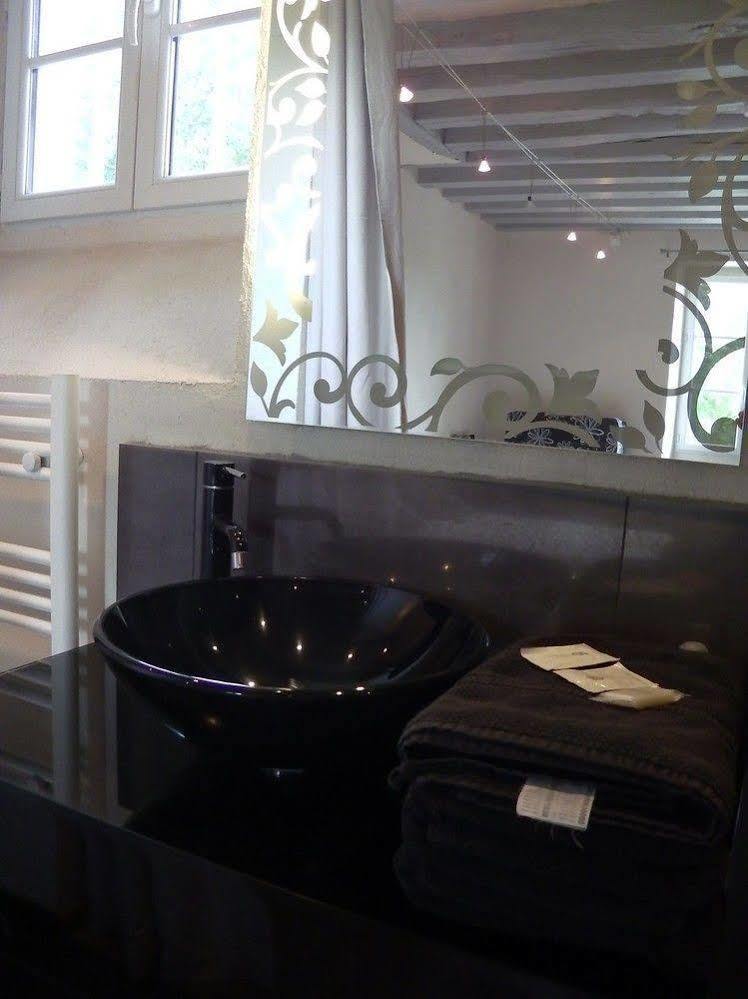 Domaine Du Moulin De Champie - Versailles - Gites & Suites Feucherolles Esterno foto