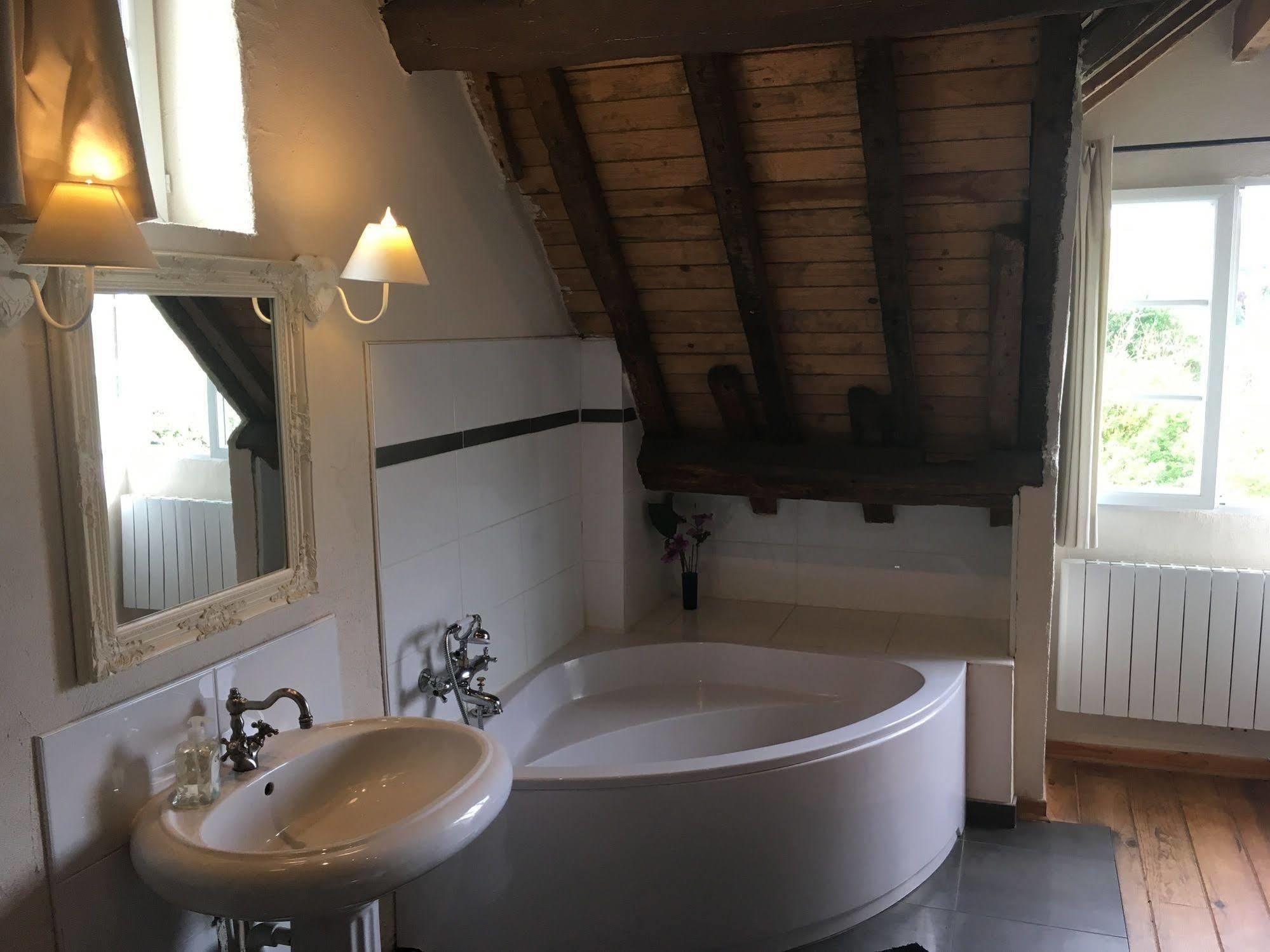 Domaine Du Moulin De Champie - Versailles - Gites & Suites Feucherolles Esterno foto